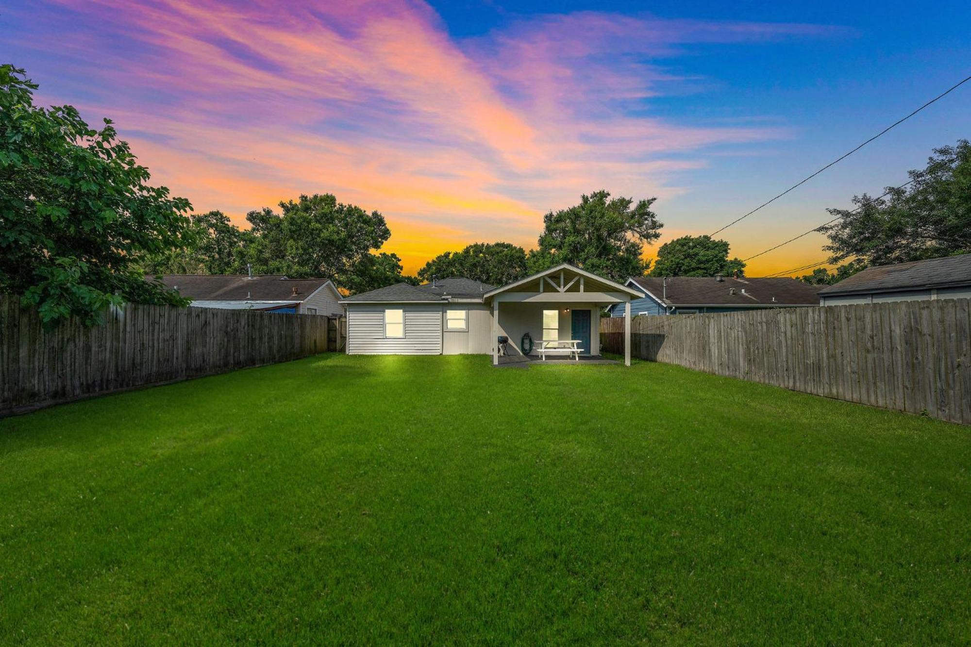 Sleep 7 In This 3 Bedroom Home Walking Distance Sylvan Beach With Game Room Work Area High Speed Wifi La Porte Close To Kemah Nasa Exterior foto